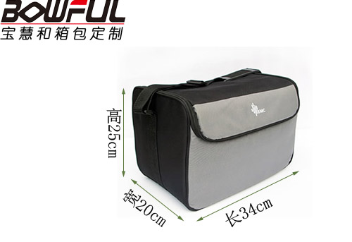 怡和嘉業(yè)最大的呼吸機廠商定制醫(yī)療背包---深圳寶慧和箱包定制廠家